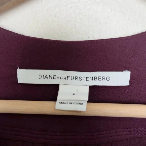 Diane Von Furstenberg  Womens 2 Dora Silk Wrap Dress Plum Color - Picture 7 of 13